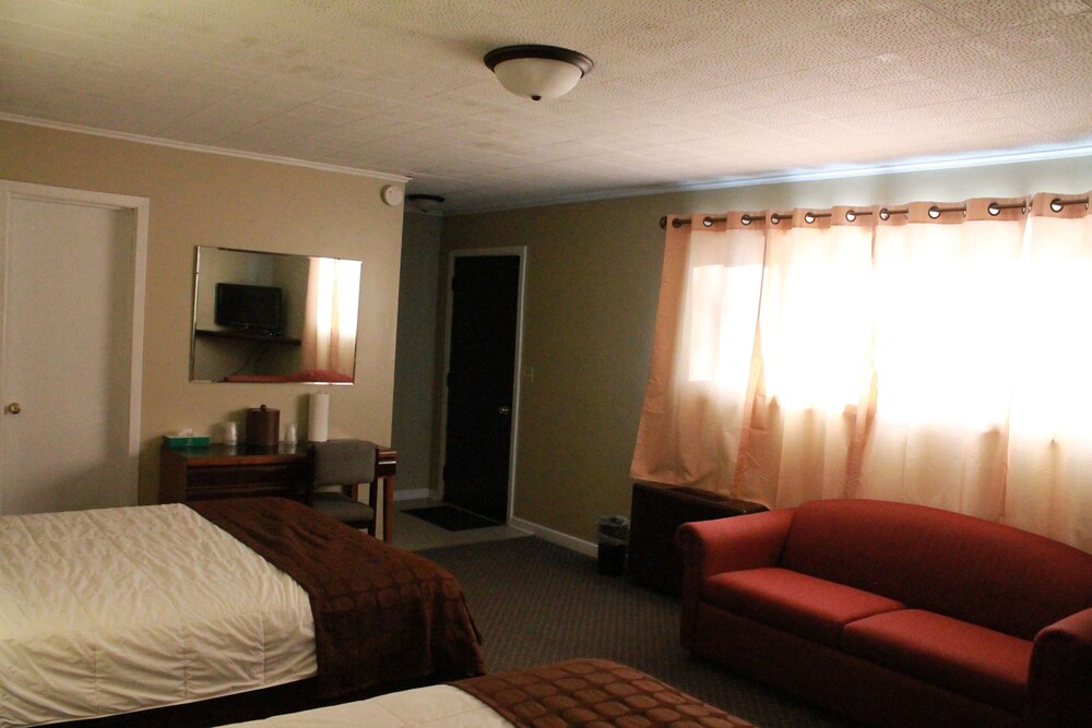 Fiesta City Motel - photo 10
