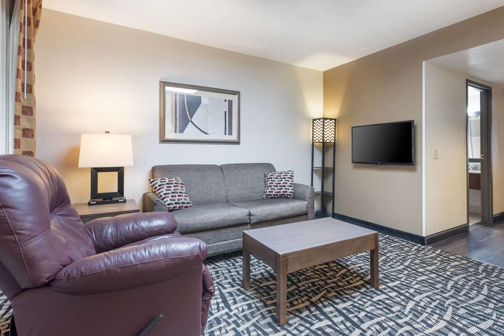 Quality Inn & Suites Mayo Clinic Area - photo 24