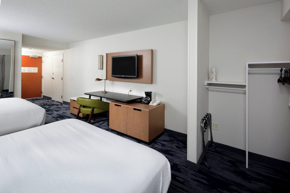 Fairfield Inn by Marriott Greensboro Airport - photo 11