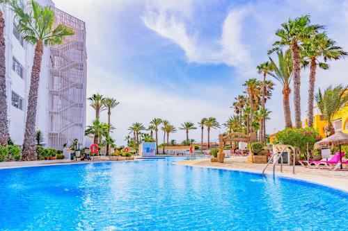 Beachhouse Playa R&R in Roquetas De Mar, Spain