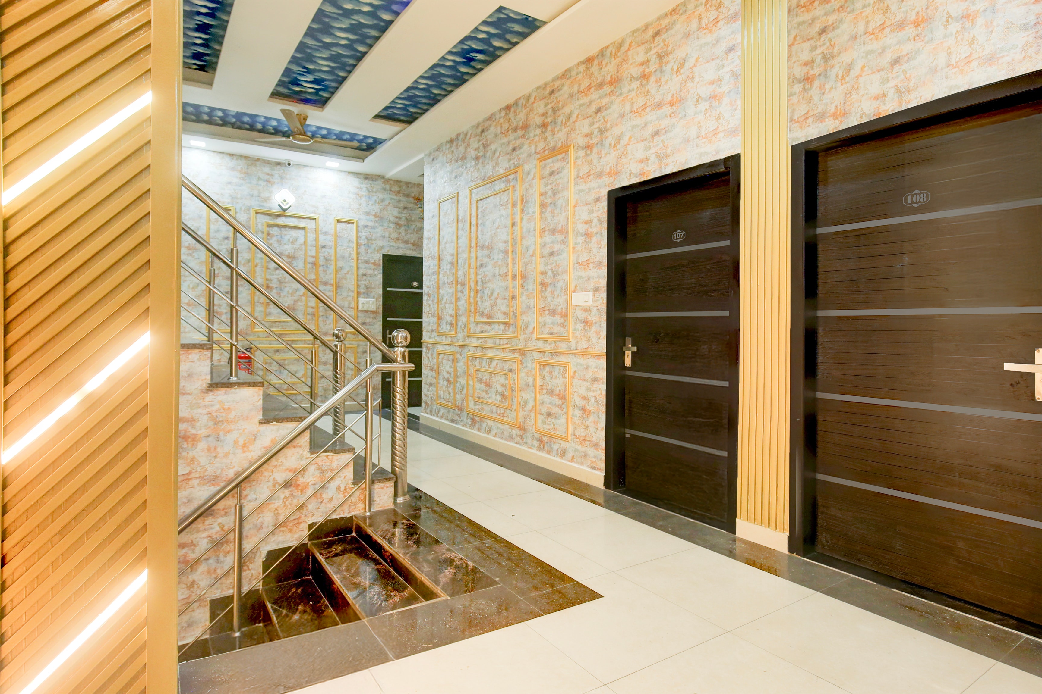 Super Collection O Ishwar Nagar Near Golden Temple Formerly Chahal Residency