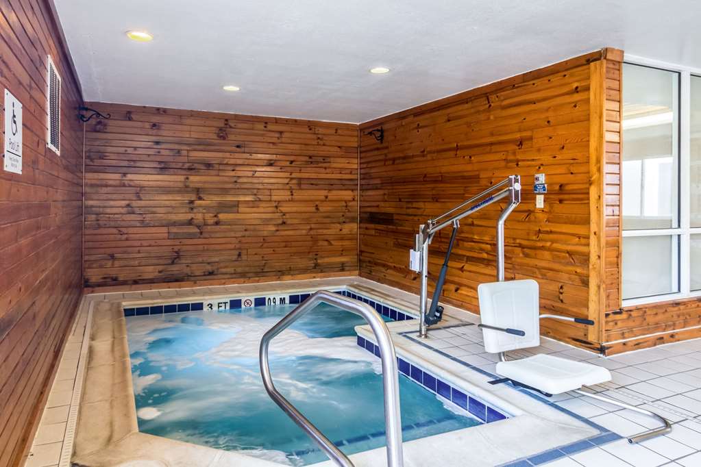 Comfort Inn & Suites Hannibal - photo 29