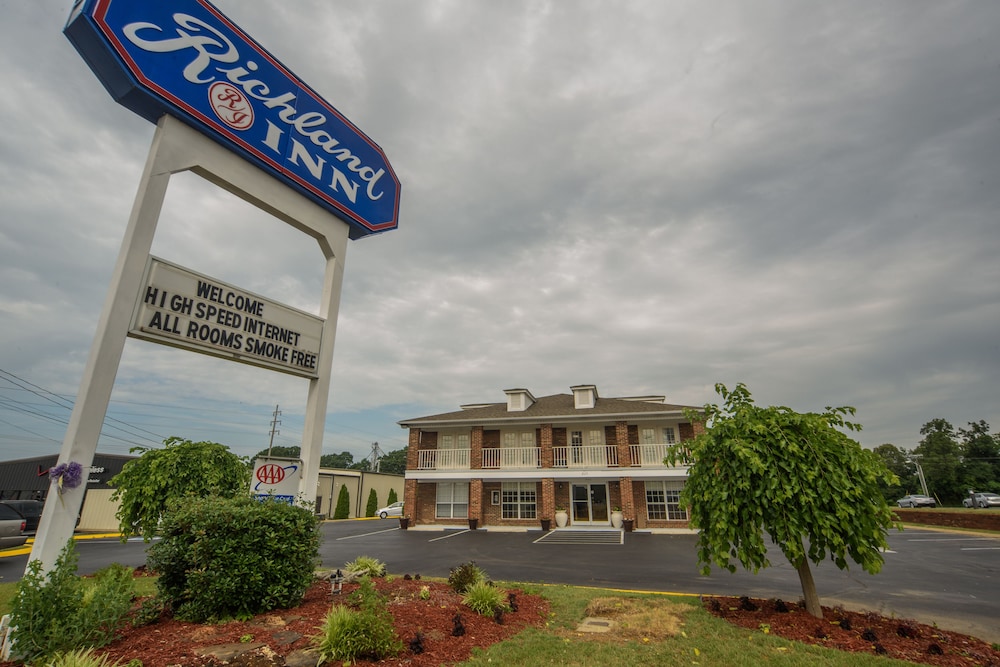 Richland Inn Lawrenceburg - photo 40