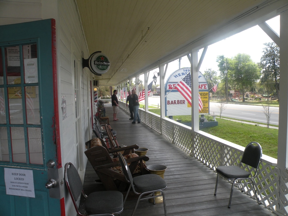 1876 Heritage Inn - photo 21