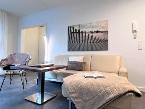 Apartmenthaus am Nordseestrand Whg 2 An der Rennweide 1B 78 qm — 4-Star Luxury Hotel in Varel, Germany
