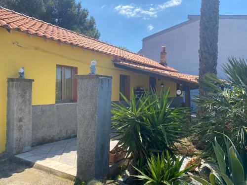 Casa Vacanza Sa dommu de Teresa — 4-Star Luxury Hotel in Iglesias, Italy