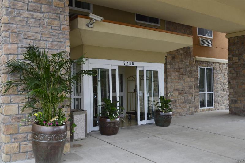 Comfort Suites Seabrook Kemah - photo 13