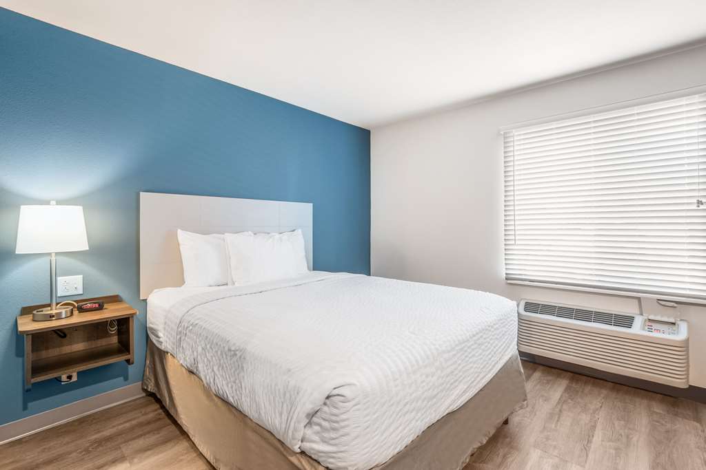 WoodSpring Suites Chicago Midway - photo 17