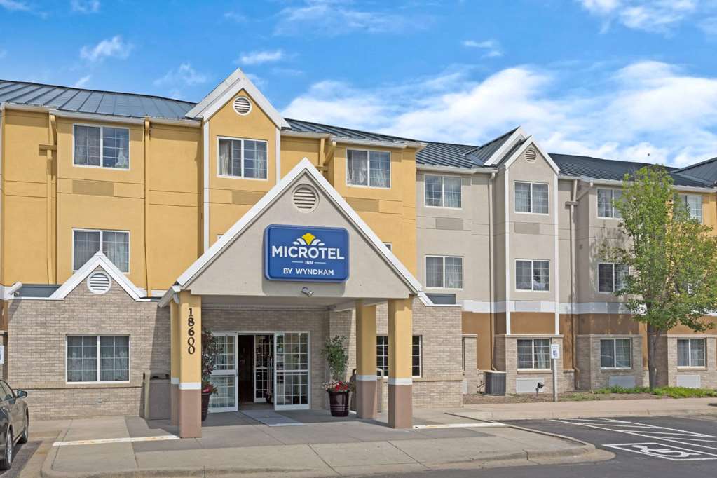 Microtel Inn & Suites by Wyndham Denver Airport - featured photo
