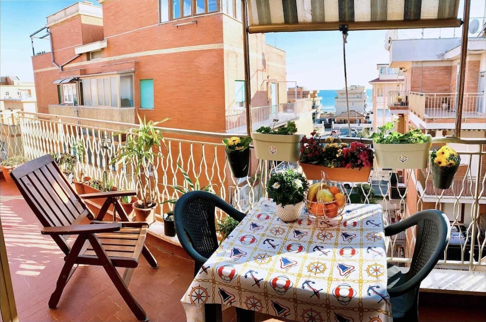 Penthouse 2 bed Apartment in Lido di Ostia — 4-Star Luxury Hotel in Rome, Italy