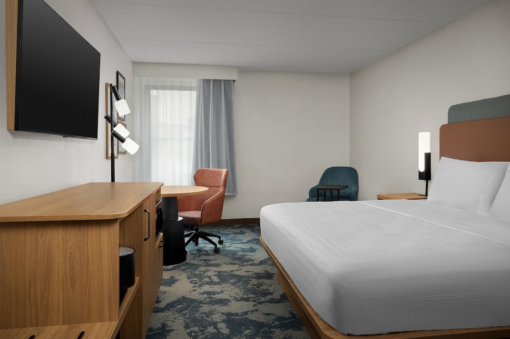 Hampton Inn Fayetteville Fort Bragg - photo 8