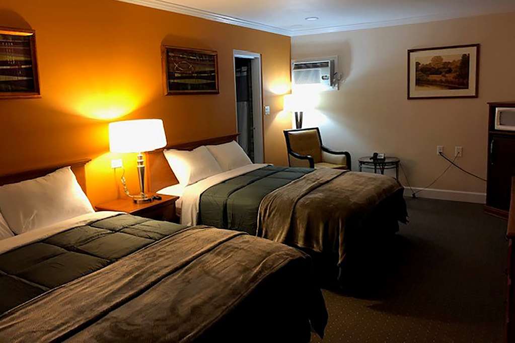 Howard Johnson by Wyndham Ridgecrest CA - photo 15