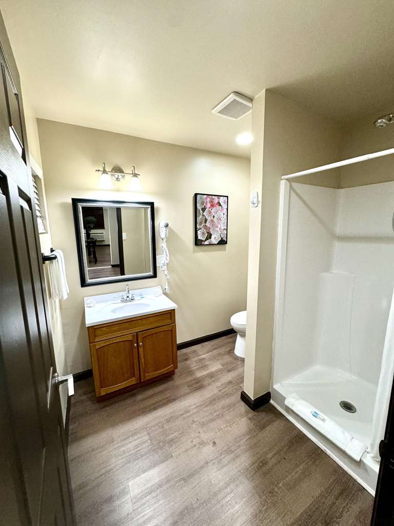 Americas Best Value Inn Marquette - photo 34