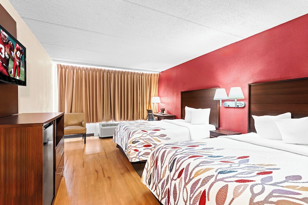 Red Roof Inn Cortland - photo 10