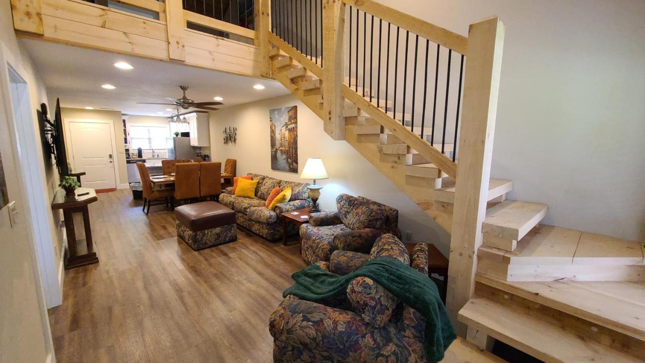 3Br Walk In With Loft Pool And Hot Tub Free Tickets Included Para in Branson, United States
