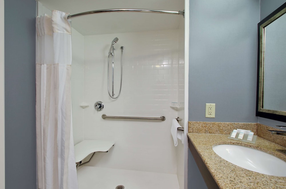 Hilton Garden Inn Austin NW Arboretum - photo 30