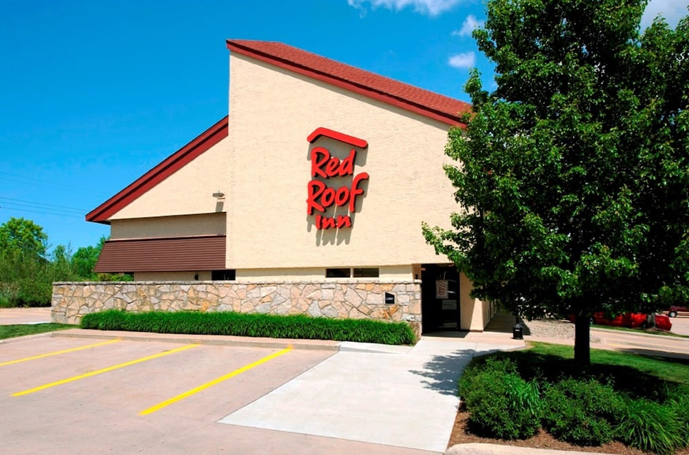 Red Roof Inn Erie I 90 - photo 2