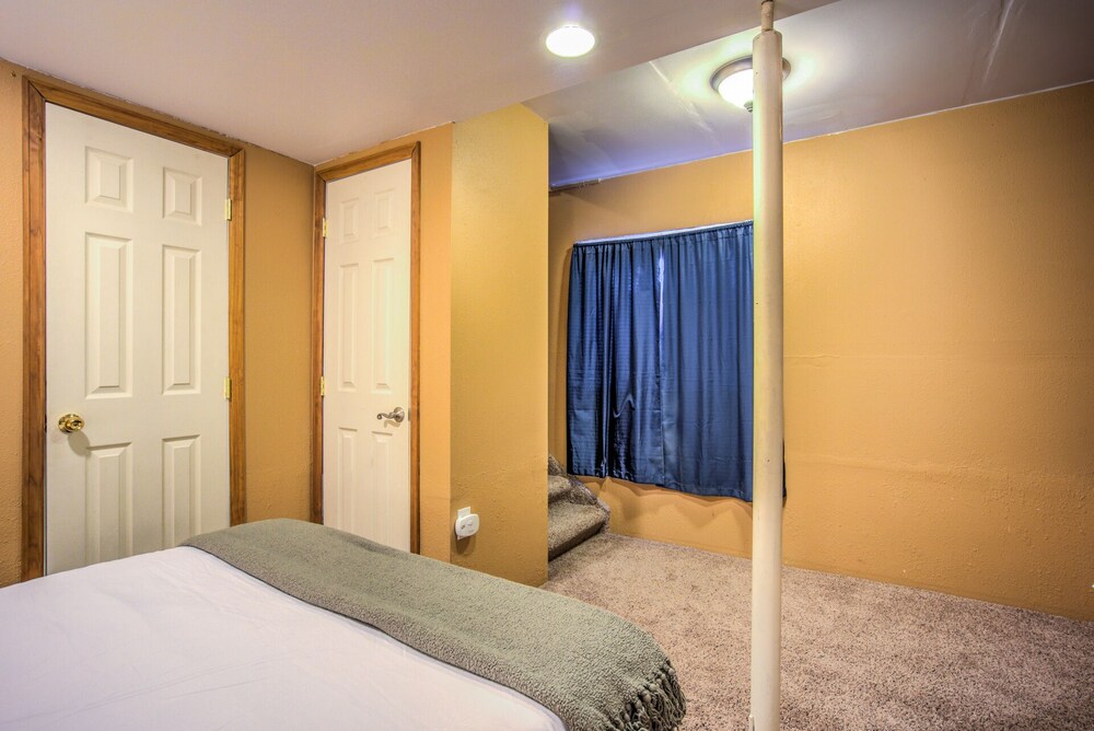 3BR MTN Viewsdowntownnext to Lake Parks More - photo 3