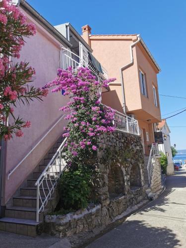 Ribar 1 — 4-Star Luxury Hotel in Njivice, Croatia
