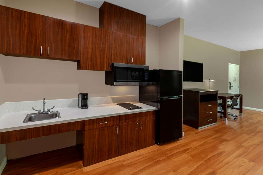 Super 8 by Wyndham Houston Northwest Cypress - photo 19