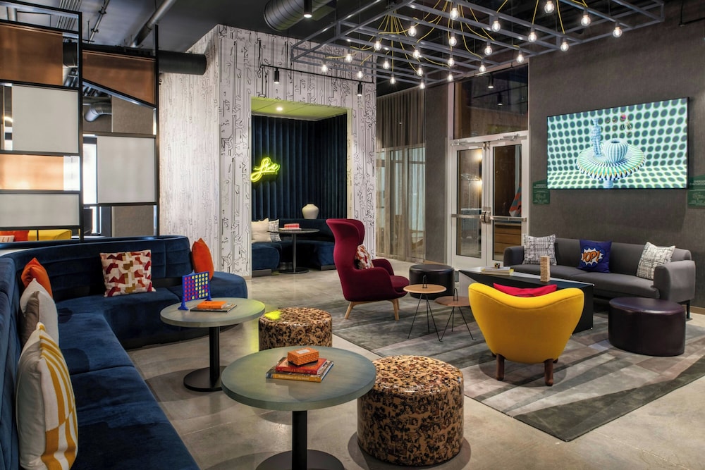 Aloft Sacramento Airport Natomas - photo 12