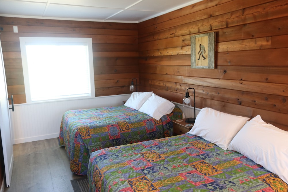 The Lowtide Motel - photo 17