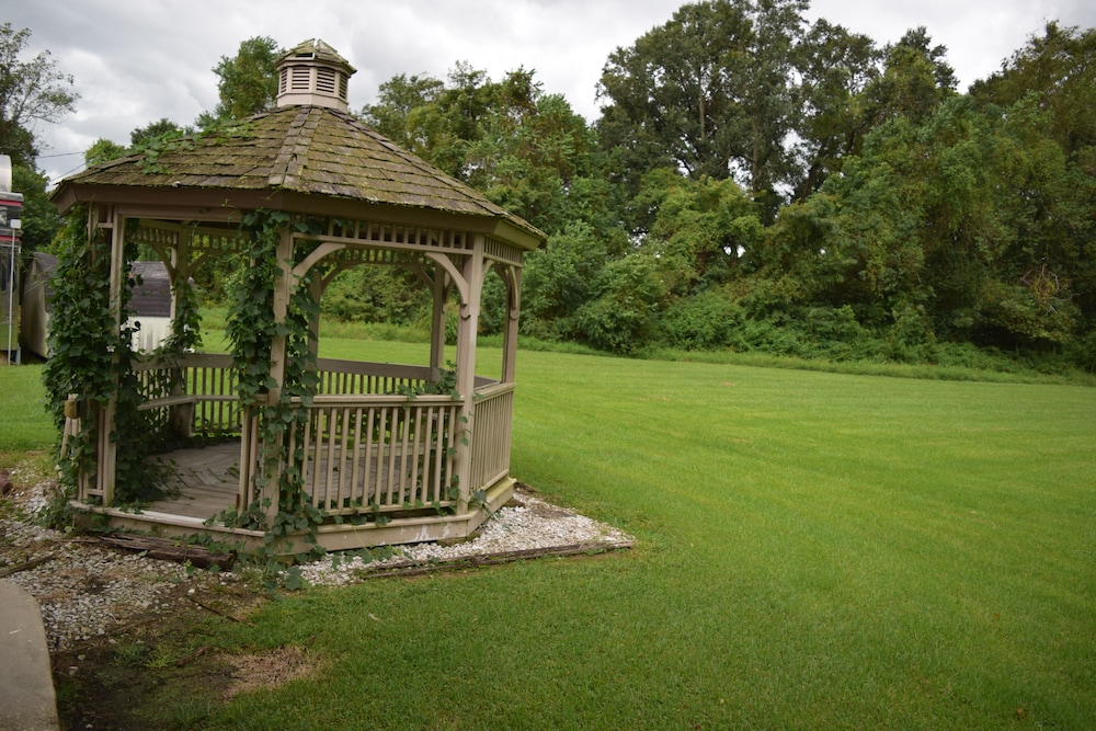 Oak Tree Inn Livonia West - photo 2