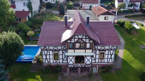 Ferienwohnung Rennsteigblick — 4-Star Luxury Hotel in Tambach-Dietharz, Germany