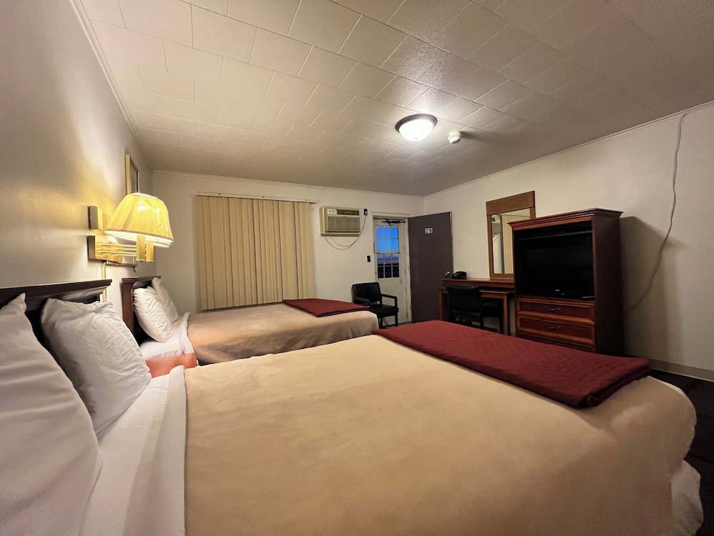 Hotel Prairie Winds Carthage Keokuk Hwy 136 - photo 8
