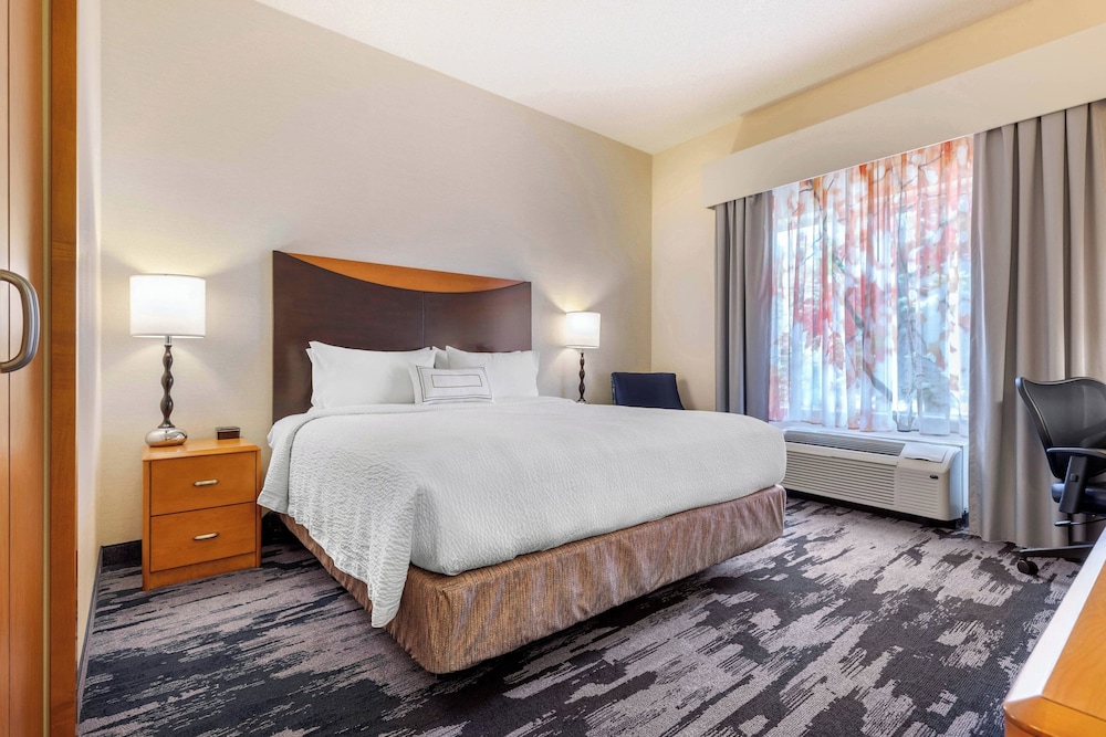 Fairfield Inn & Suites by Marriott Rockford - photo 13