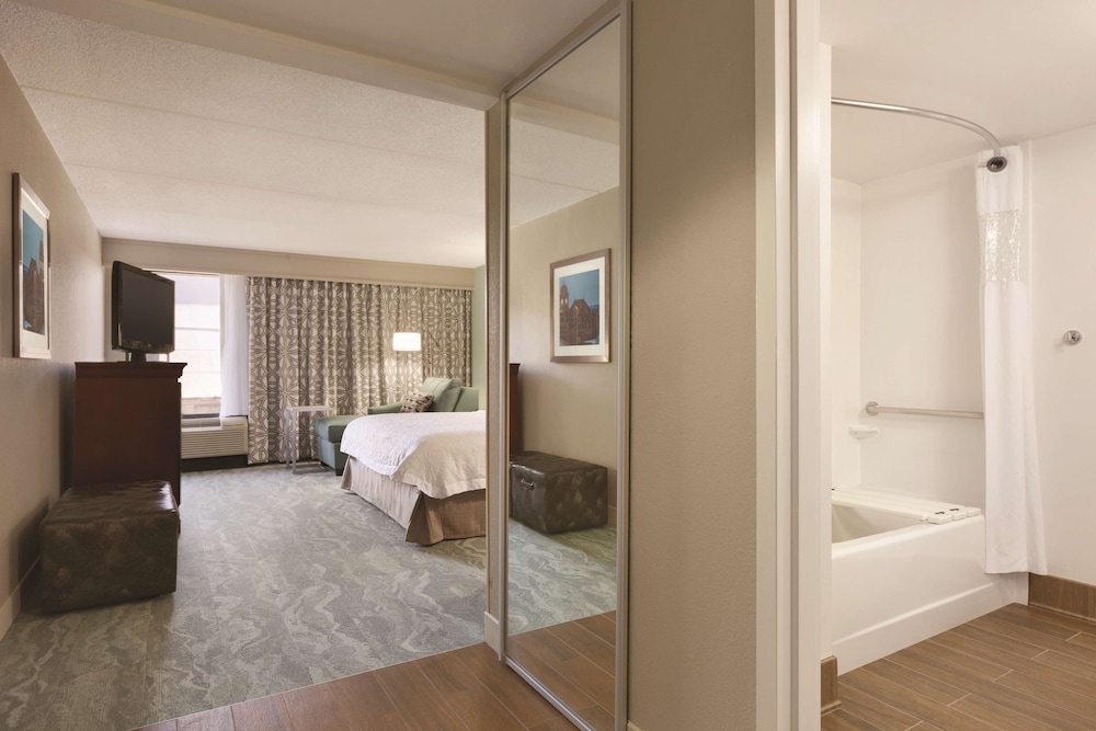 Hampton Inn by Hilton Richmond North Ashland - photo 18