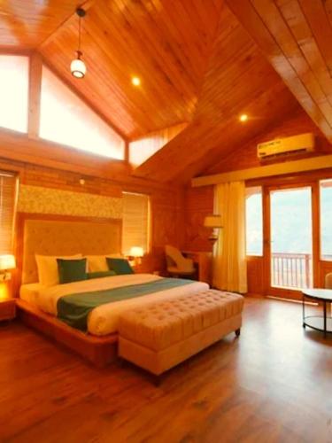 Alexandra A Lush Boutique Stay — Haripur