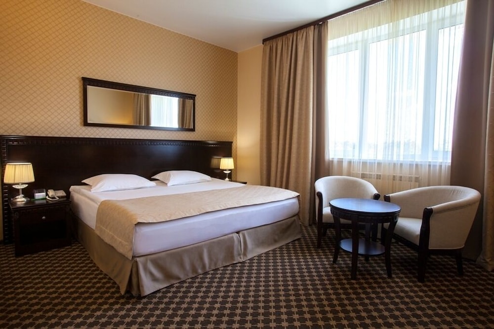 Green Hall Hotel — Kamensk-Ural'skiy — photo 3