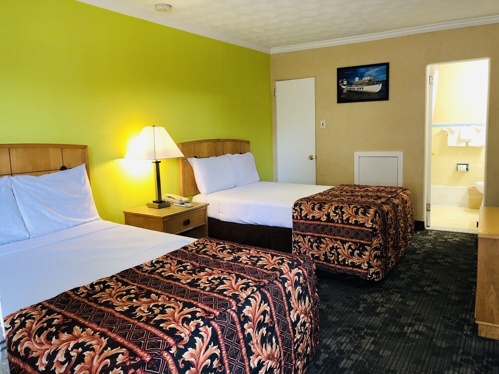 Rodeway Inn Oceanview - photo 8