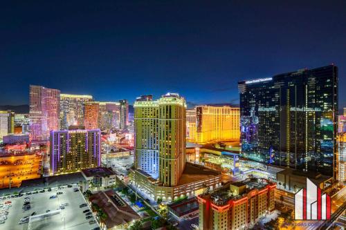 MGM Signature 29 607 F1 Track & Strip View Balcony
