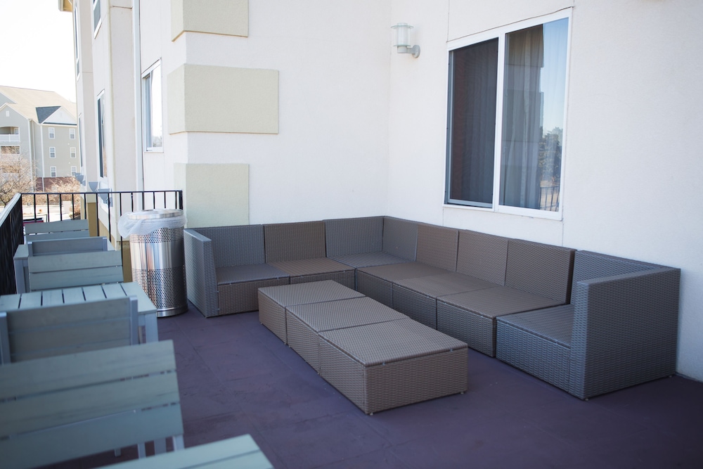 Holiday Inn Express Hotel & Suites Chattanooga Hixson by IHG - photo 75