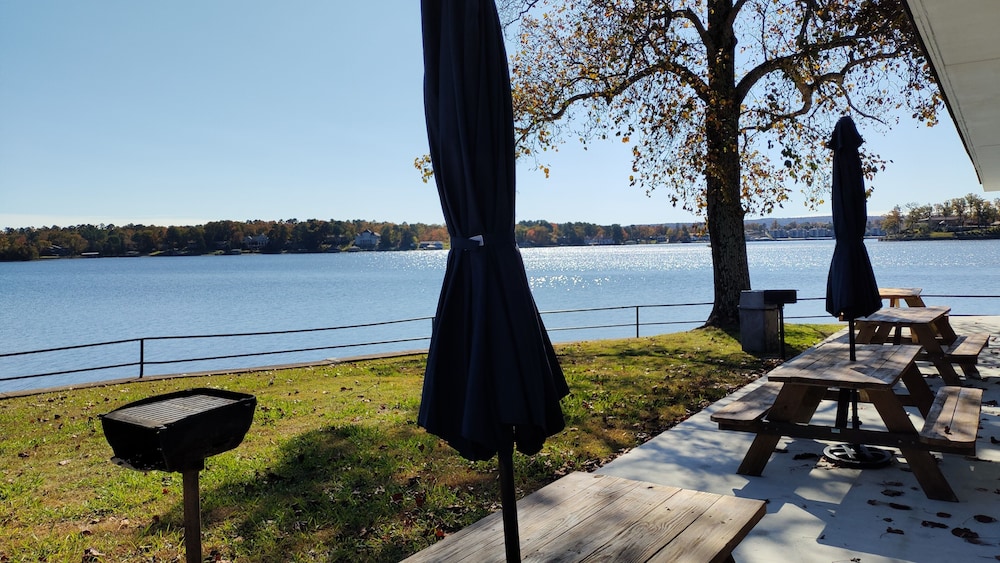 Willow Beach Resort - photo 25