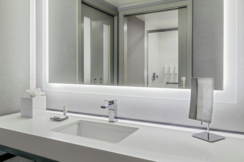 Marriott Denver Airport at Gateway Park - photo 28