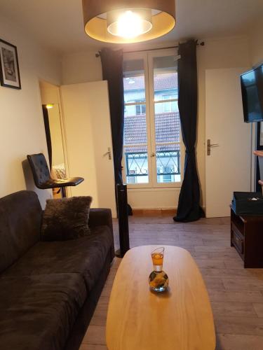 Accueillant Et Cosy — hotel in Charenton-Le-Pont
