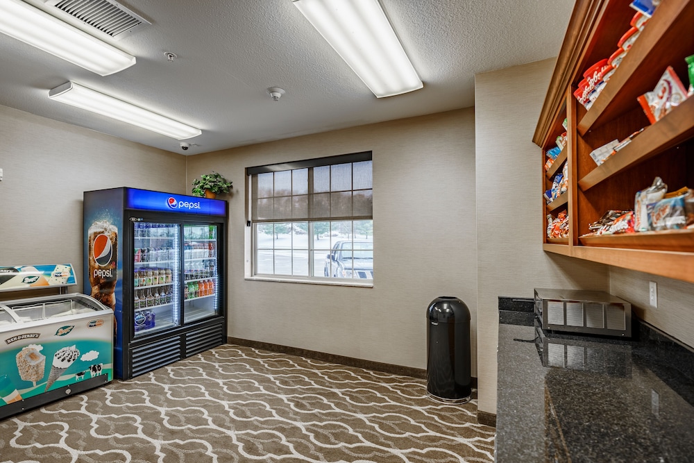 Cobblestone Suites Ripon - photo 41
