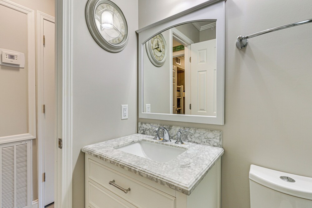Pool Tennis & Gym: Resort Condo in Hilton Head - photo 16