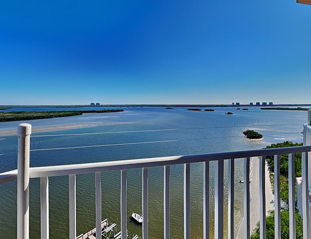 Lovers Key Resort Penthouse 3 - photo 14