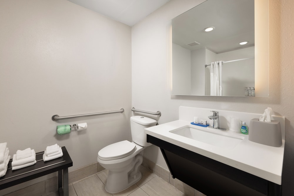 Holiday Inn Express Hotel & Suites Chattanooga Hixson by IHG - photo 35