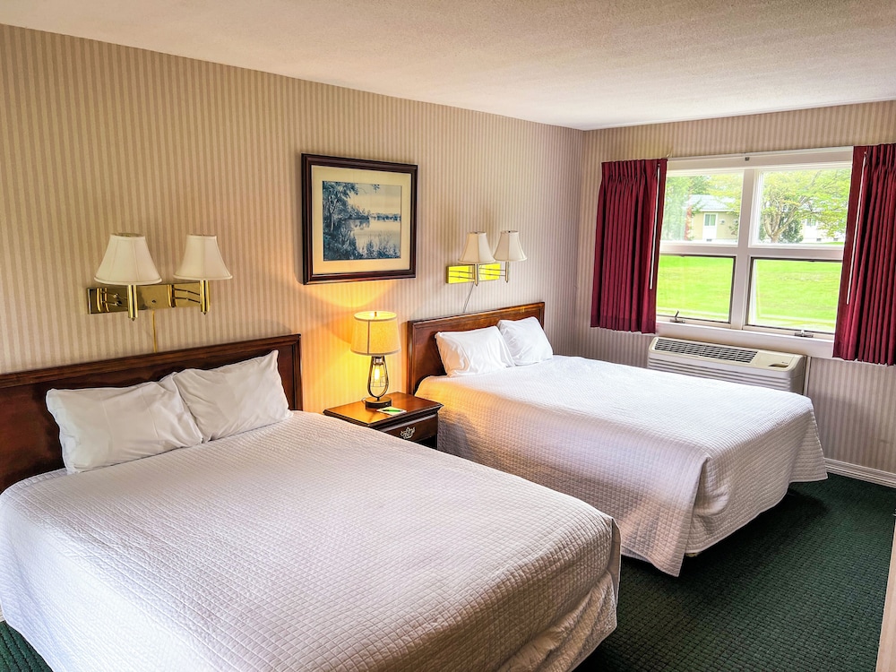 Stowe Motel & Snowdrift - photo 3