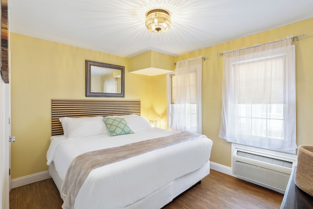 The Palms Hotel Fire Island - photo 25