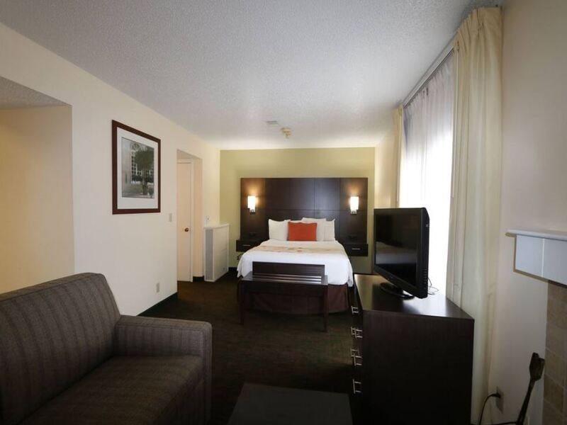 StayPlace Suites Akron Copley Township West - photo 9