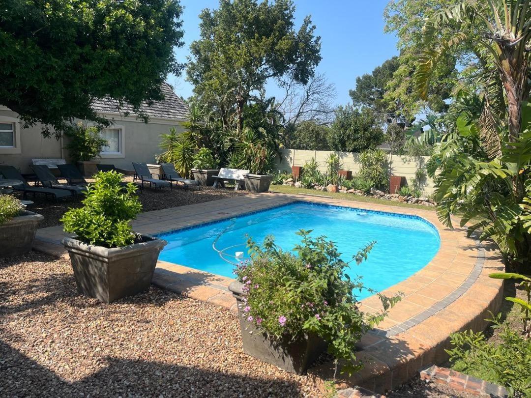 Guesthouse Summerlight — 4-Star Luxury Hotel in Cape Town, South Africa