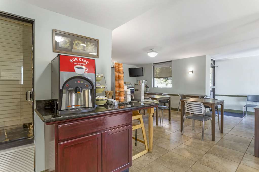 Quality Inn & Suites St Augustine Beach Area - photo 30