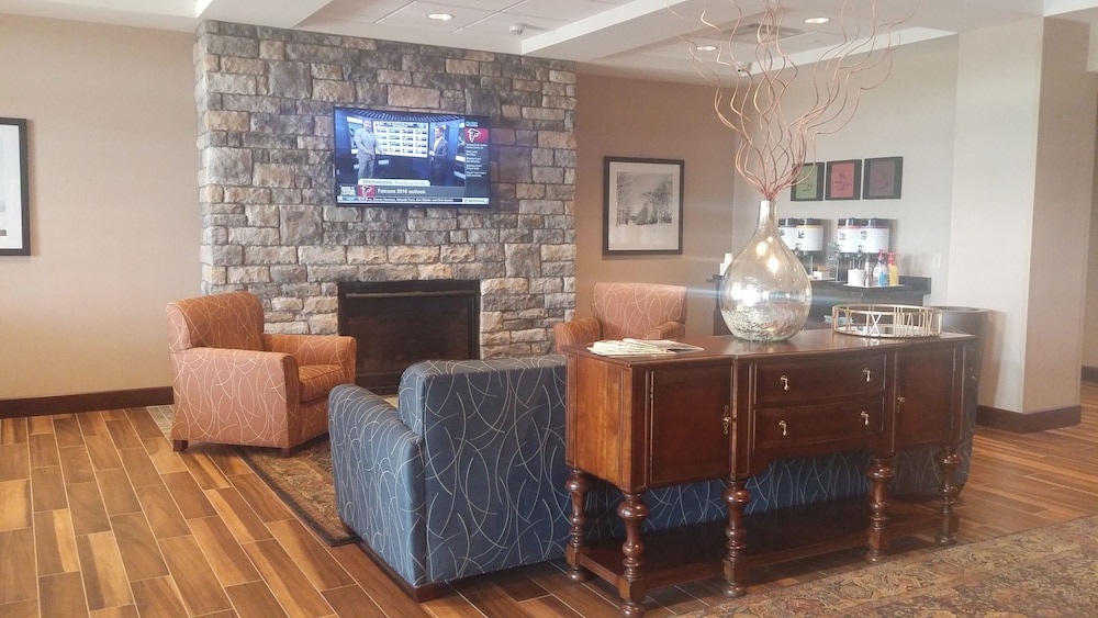 Hampton Inn & Suites Cazenovia - photo 8