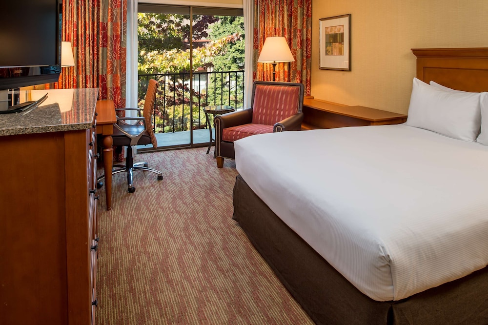 DoubleTree by Hilton Seattle Airport - photo 18